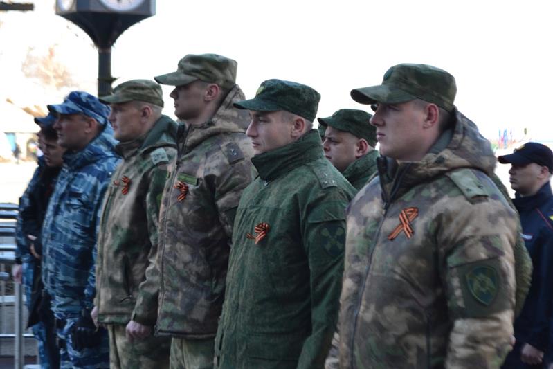 Росгвардейцы Восточного округа приняли участие в Параде Победы и в шествии «Бессмертного полка» (фото, видео)