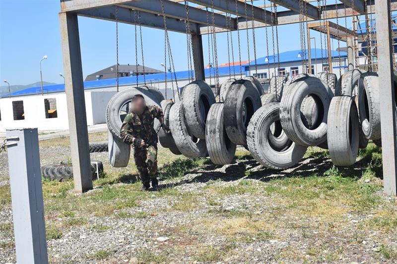 В Дагестане прошли соревнования по военно-прикладным видам спорта среди сотрудников спецподразделений Росгвардии