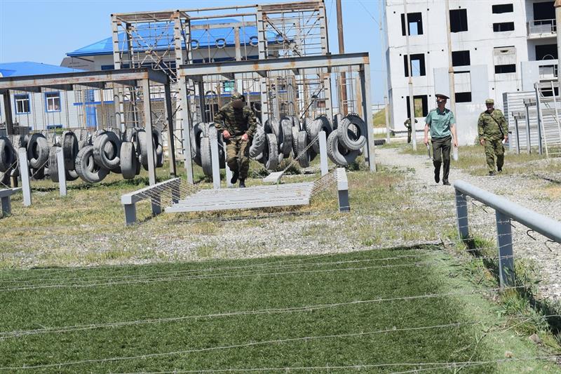 В Дагестане прошли соревнования по военно-прикладным видам спорта среди сотрудников спецподразделений Росгвардии