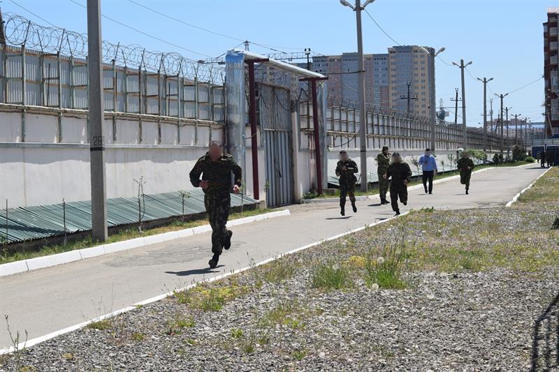 В Дагестане прошли соревнования по военно-прикладным видам спорта среди сотрудников спецподразделений Росгвардии