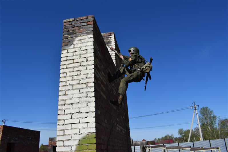 В Уфе военнослужащие Приволжского округа Росгвардии прошли испытания на право ношения крапового берета 