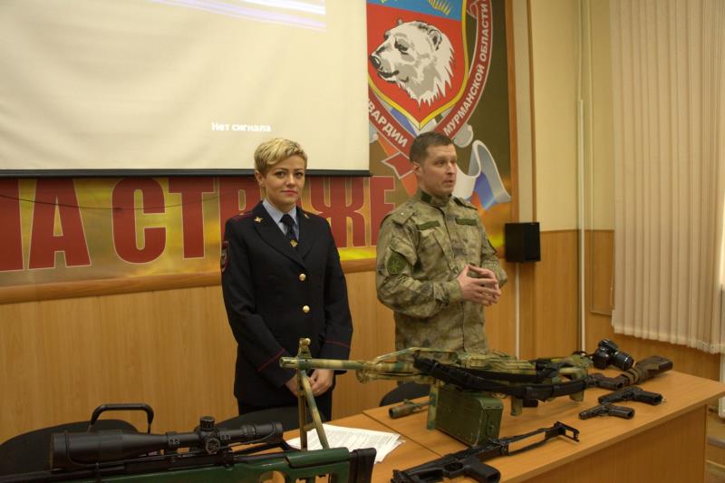 Сотрудники мурманской Росгвардии провели квест-игру «Скажи жизни – Да!»