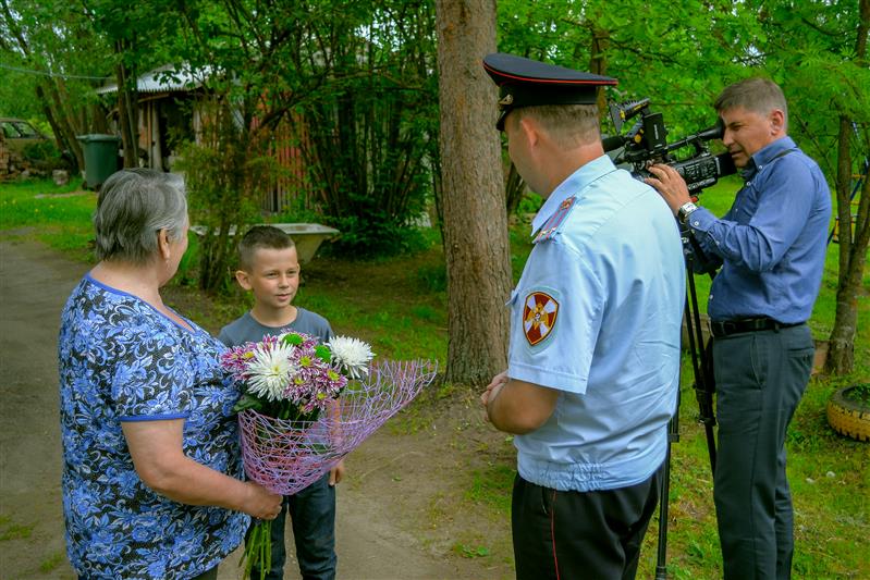 В рамках акции «Долг памяти» семья погибшего сотрудника вневедомственной охраны из Новгородской области отправляется в Сочи (видео)