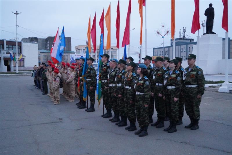 Сотрудники Отдела Росгвардии по Сахалинской области приняли участие в автопробеге "Вахта памяти. Сыны великой победы", посвященном 73-й годовщине окончания Великой Отечественной войны