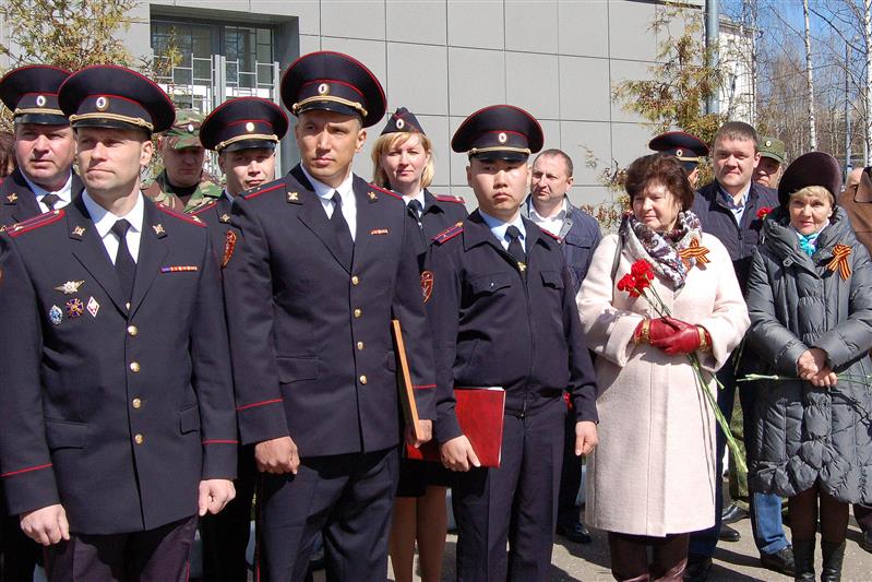 В Росгвардии поощрили сотрудников, спасших ребенка в г. Кирове (фото, видео)