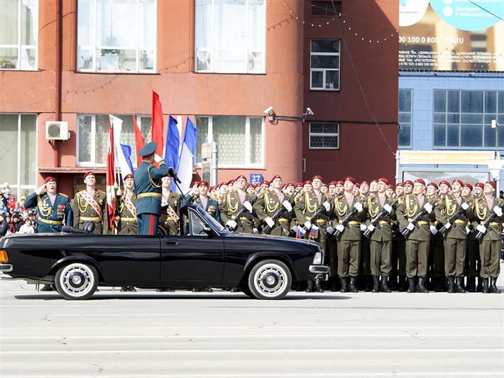 В Сибирском округе военнослужащие и сотрудники Росгвардии приняли участие в двух парадах и двадцати трёх шествиях, посвящённых Дню Победы