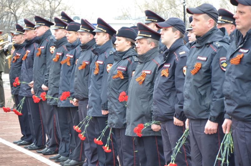 В Хабаровске стартовал дальневосточный этап автопробега Росгвардии «Вахта памяти. Сыны победы» 