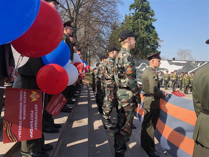 В Нижнем Новгороде стартовал приволжский этап автопробега Росгвардии «Вахта памяти. Сыны Великой Победы» (фото, видео)