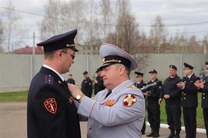 В канун Дня Победы в Республике Марий Эл сотрудников Росгвардии наградили за добросовестное выполнение задач по охране общественного порядка