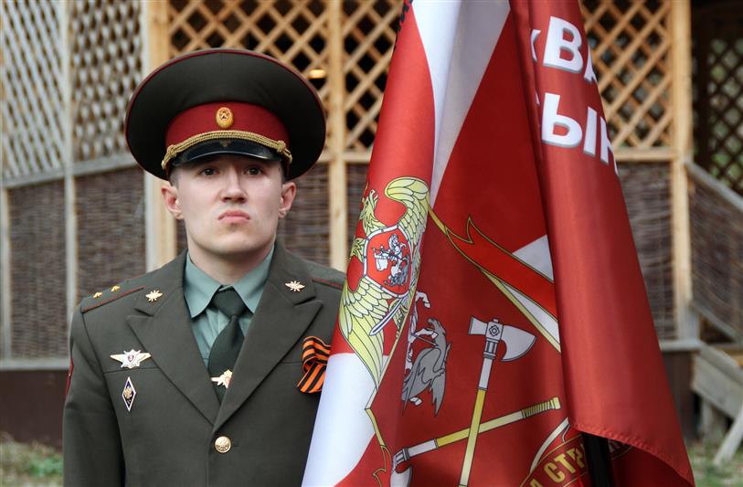 Приволжцы, участвующие во Всероссийском памятном автопробеге Росгвардии, посетили Сурский рубеж обороны и Саранское мемориальное кладбище (фото, видео) 