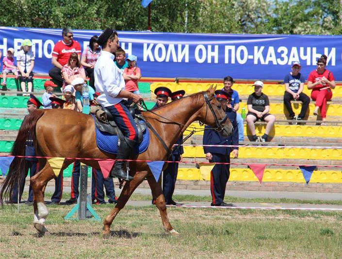 Новочеркасские омоновцы настроили юных казаков на успешное выполнение норм ГТО