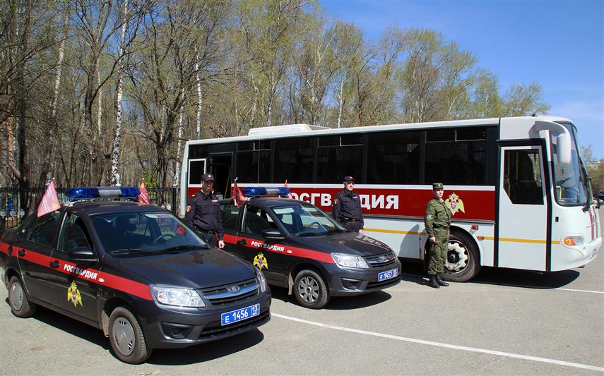 Приволжцы, участвующие во Всероссийском памятном автопробеге Росгвардии, посетили Сурский рубеж обороны и Саранское мемориальное кладбище (фото, видео) 
