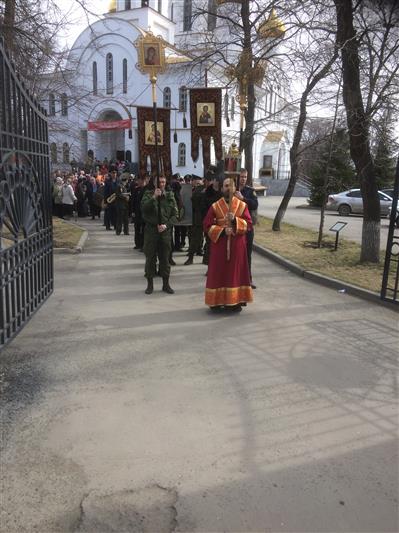 Свердловские росгвардейцы приняли участие в традиционном крестном ходе в честь святого Георгия Победоносца