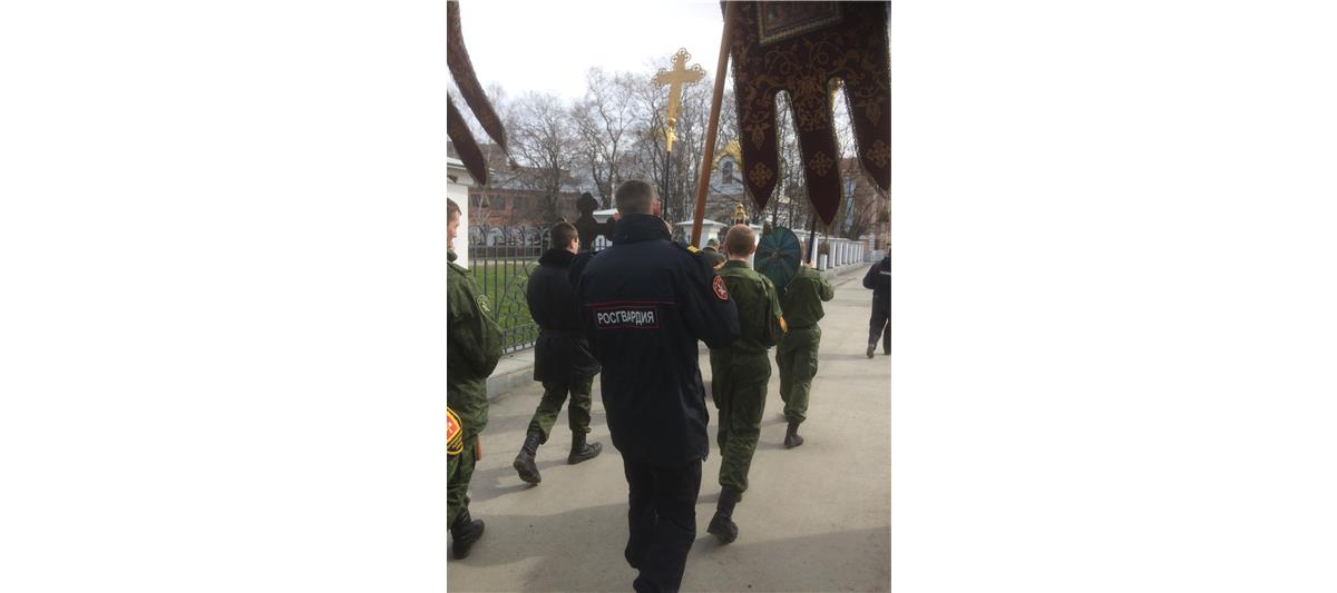 Свердловские росгвардейцы приняли участие в традиционном крестном ходе в честь святого Георгия Победоносца