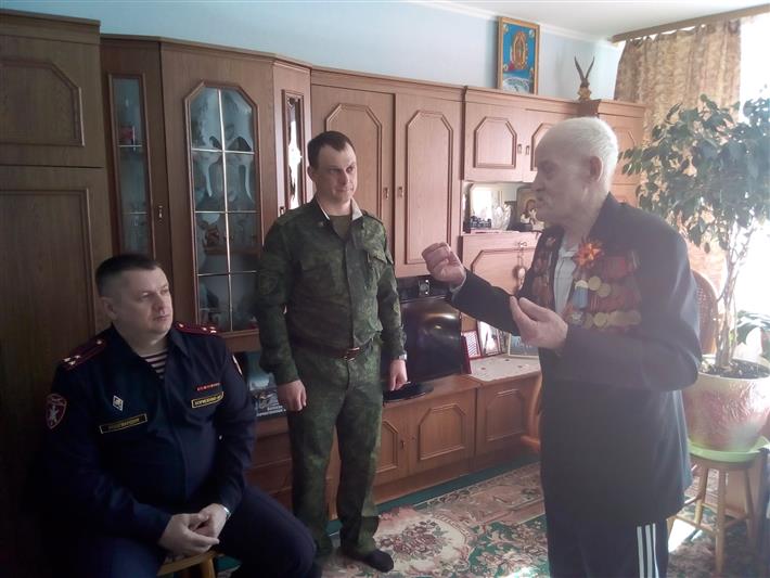 Ветеранов Великой Отечественной войны поздравили с Днём Победы руководители территориальных органов Уральского округа Росгвардии