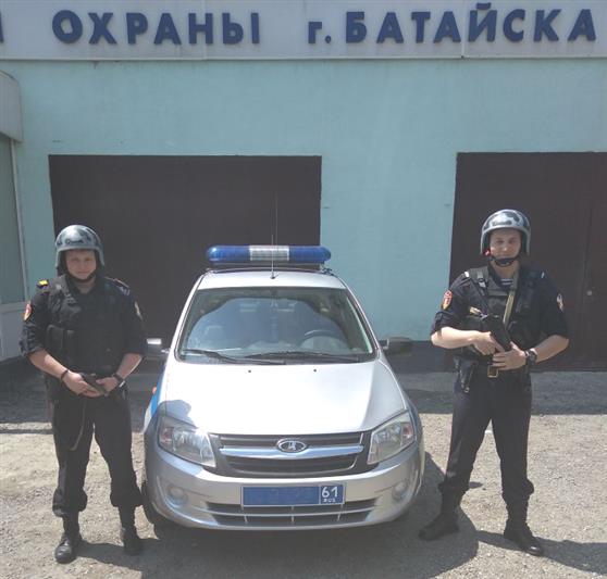 В Ростовской области сотрудники Росгвардии догнали автоугонщиков, предотвратили кражу с охраняемого объекта и задержали мужчину, устроившего дебош в кинотеатре