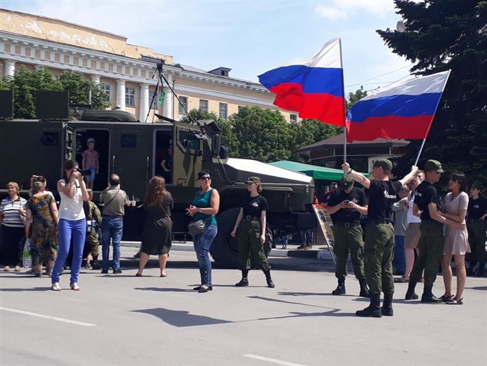 Финалисты конкурса «Солдаты антитеррора» приняли участие в мероприятиях, посвящённых празднованию Дня города Новочеркасска