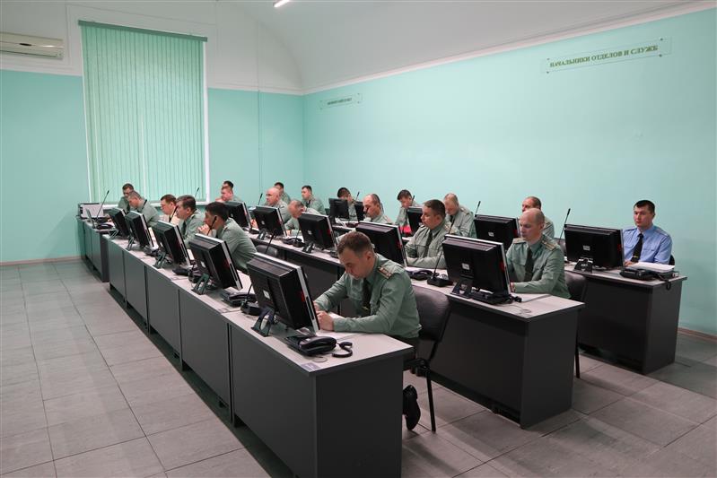 В Северо-Западном округе войск национальной гвардии РФ прошло заседание военного совета