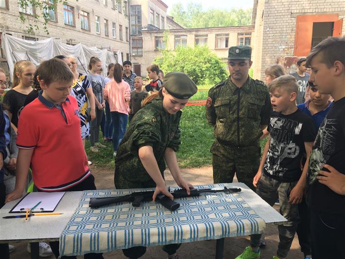 В Иванове и Костроме прошли патриотические акции, приуроченные ко Дню защиты детей