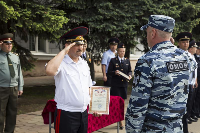 В Туле состоялся гарнизонный строевой смотр нарядов Росгвардии и полиции, заступающих на боевую службу по охране правопорядка