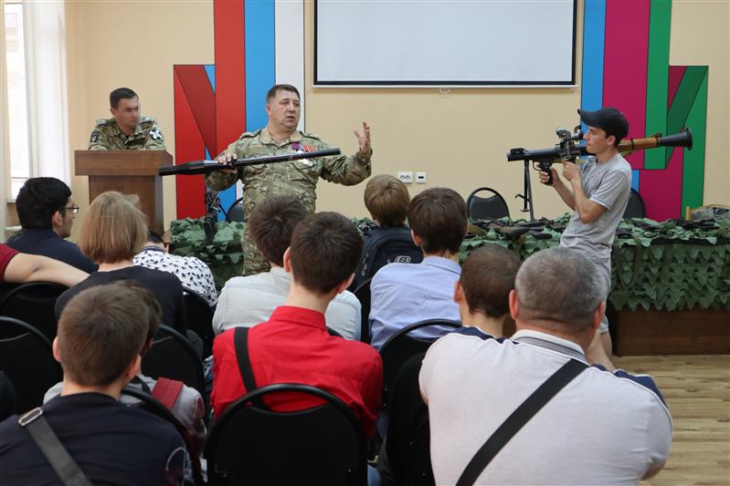 Сочинский ОМОН открыл свои двери для студентов