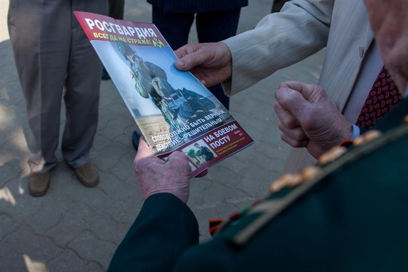 Участники автопробега Росгвардии «Вахта памяти. Сыны Великой Победы» посетили места воинской славы в Смоленской области 