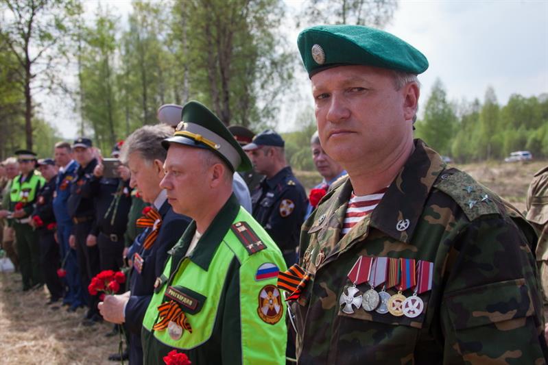 Участники автопробега Росгвардии «Вахта памяти. Сыны Великой Победы» посетили места воинской славы в Смоленской области 