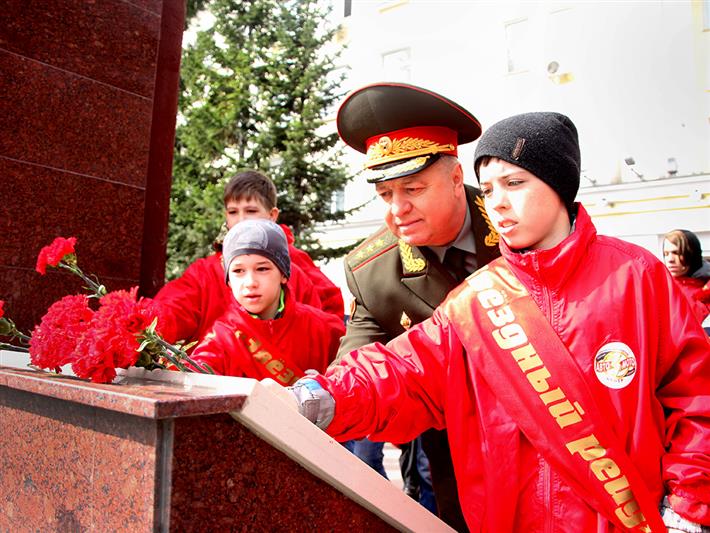 В рамках всероссийской акции «Вахта памяти. Сыны Великой Победы» прошел ежегодный автомотопробег «Звездный рейд» по населенным пунктам Новосибирской области