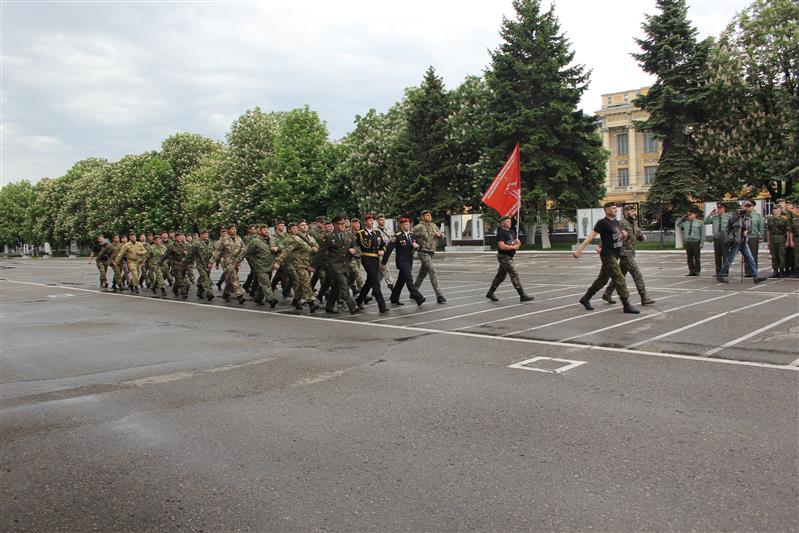 19 мая в  СВКИ ВНГ РФ состоялась военно-патриотическая акция  «Марш Памяти», посвящённая выпускнику  майору Роману Китанину
