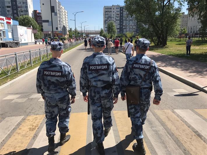 Росгвардейцы обеспечили безопасность граждан во время открытия стадиона «Калининград Арена» (видео)