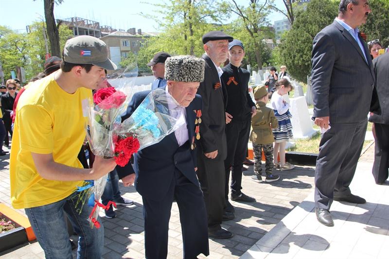 Более 300 росгвардейцев приняли участие в патриотической акции «Бессмертный полк» в Дагестане