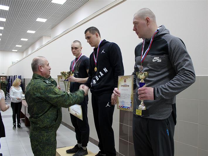В Северске определились лучшие пловцы Сибирского округа Росгвардии