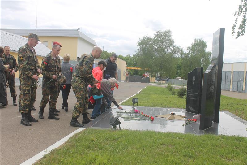 В Казани военнослужащие отряда специального назначения «Барс» почтили память сослуживцев, погибших при исполнении воинского долга