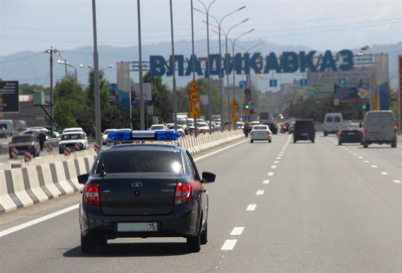 Во Владикавказе сотрудники Росгвардии задержали правонарушителя и оказали помощь пострадавшему от его действий