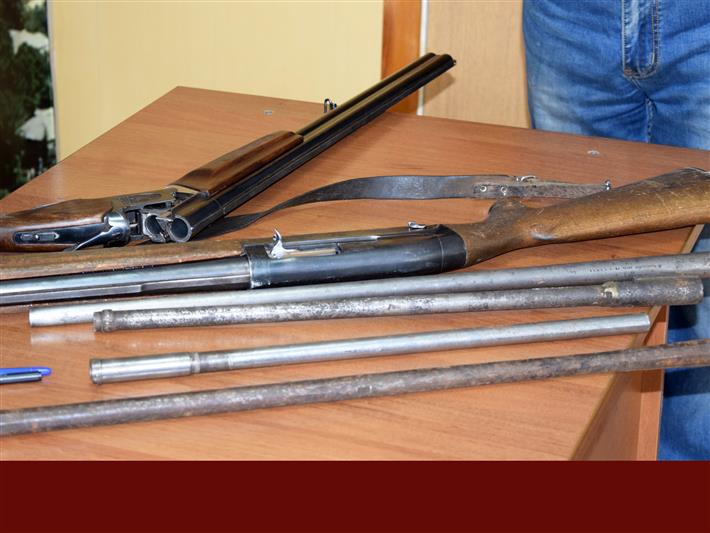 Иркутянин добровольно сдал в отдел лицензионно-разрешительной работы Росгвардии уникальное оружейное наследство