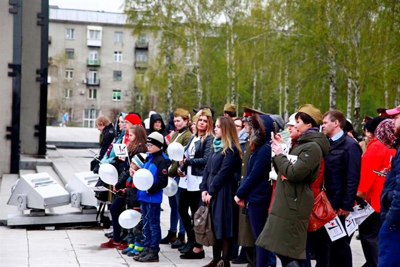 Курсанты Новосибирского института Росгвардии приняли участие в поэтическом автопробеге