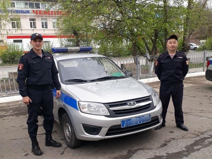 Омские росгвардейцы задержали мужчину, пытавшегося скрыться после дорожно-транспортного происшествия
