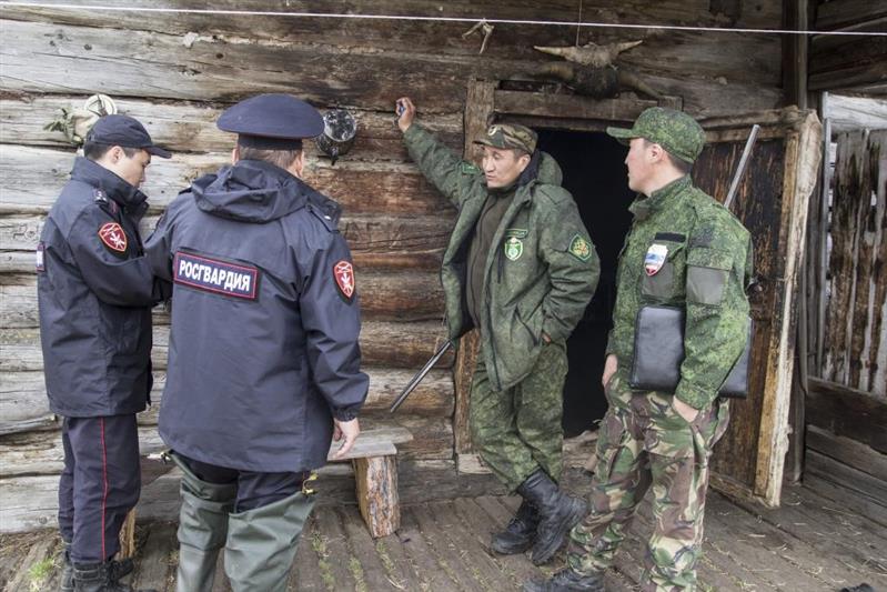 Сотрудники Росгвардии совместно с инспекторами Минприроды Якутии выявили на территории республики ряд нарушений правил охоты