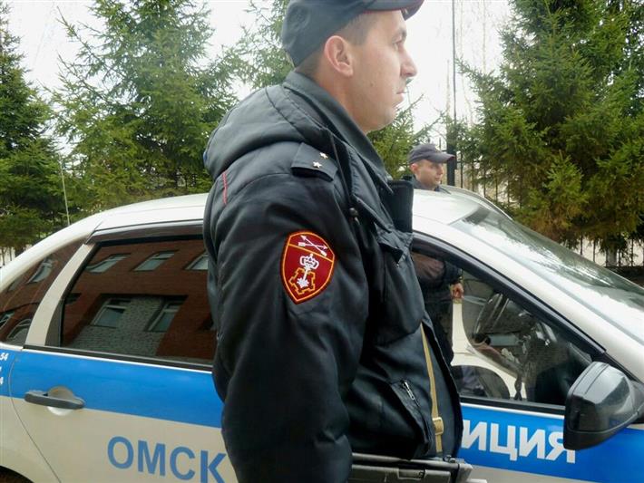 Росгвардейцы совместно с сотрудниками МЧС  по Омской области спасли из пожара двух жителей