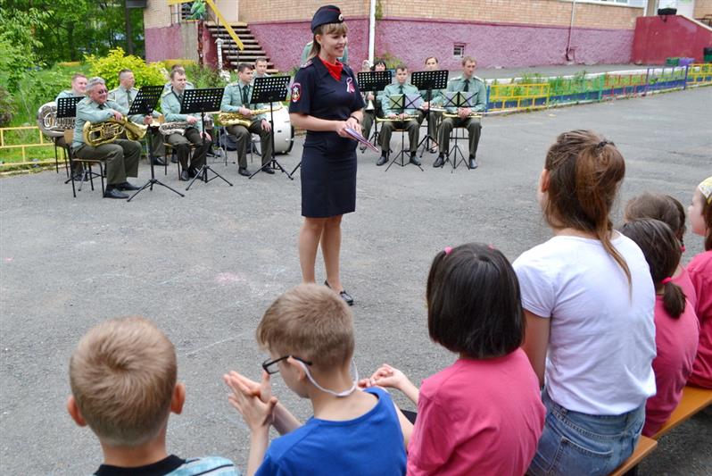В честь Дня России владивостокские росгвардейцы провели спартакиаду для воспитанников социально-реабилитационного центра «Парус надежды»