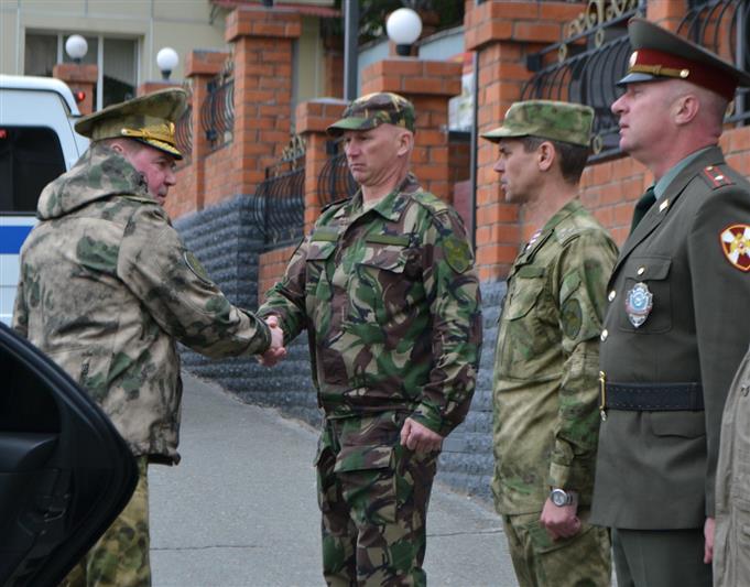 Завершилась рабочая поездка командующего Восточным округом Росгвардии во Владивосток