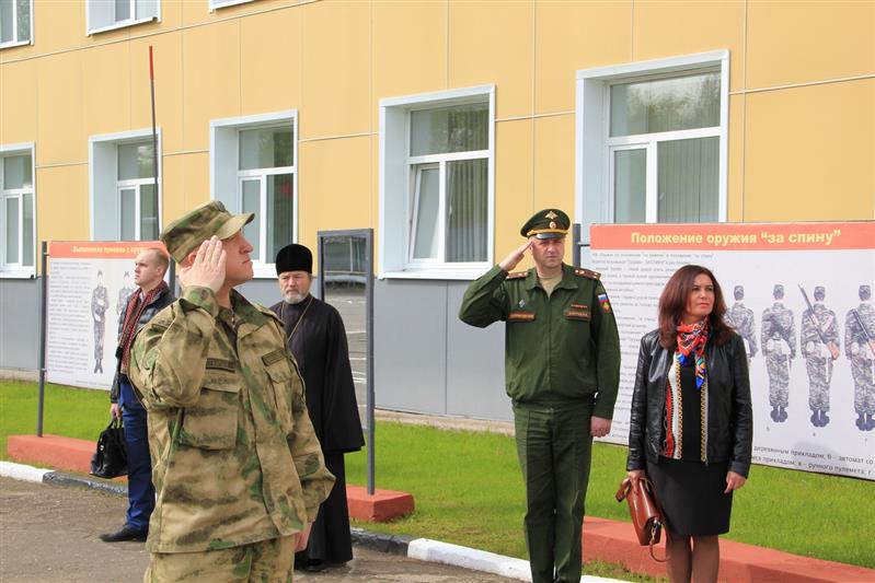 В Центре подготовки личного состава Северо-Западного округа Росгвардии состоялось открытие учебных сборов для десятиклассников