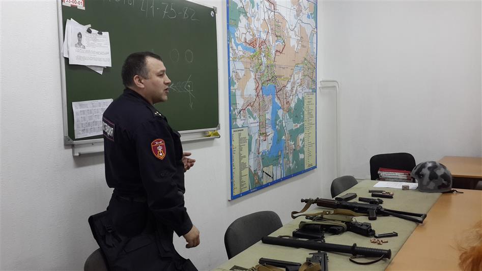 Юным нижнетагильцам рассказали, чем интересно служить в Росгвардии