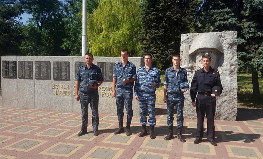 Южный округ Росгвардии присоединился к акции «Свеча памяти» (фото, видео)
