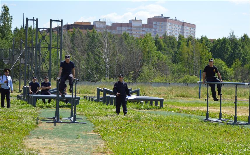В Ярославле прошел конкурс профессионального мастерства среди сотрудников вневедомственной охраны Росгвардии