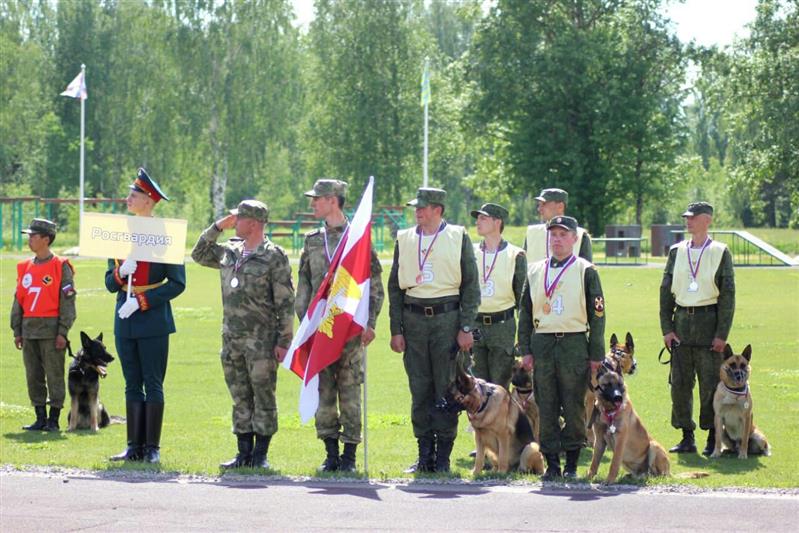 Команда Росгвардии заняла второе место на всеармейском кинологическом конкурсе «Верный друг»