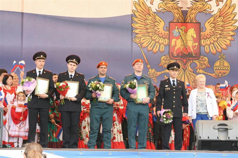 Жители Всеволожска поблагодарили сотрудников вневедомственной охраны за вклад в обеспечение правопорядка и  безопасности