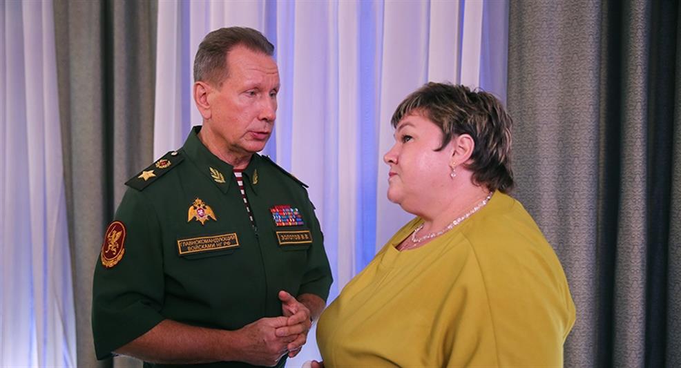 Генерал армии Виктор Золотов встретился с родственниками военнослужащих и сотрудников, погибших при исполнении служебного долга (фото, видео)
