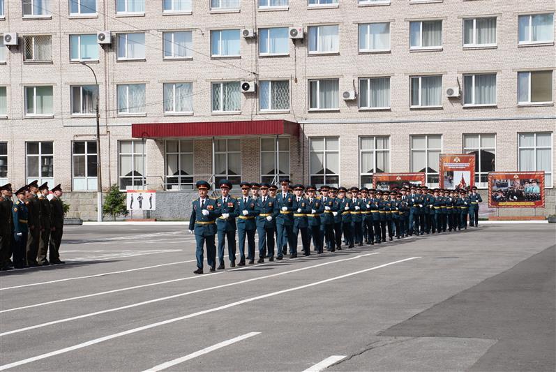 В Санкт-Петербургском военном институте Росгвардии состоялся выпуск офицеров (видео)