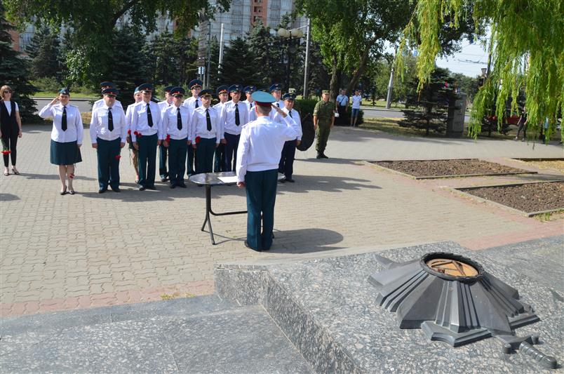 Имена офицеров Южного округа Росгвардии, погибших при исполнении воинского долга, внесены на ленту памяти  ростовского мемориала